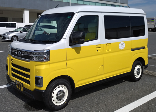 やこうDogはうすのペットタクシー車両